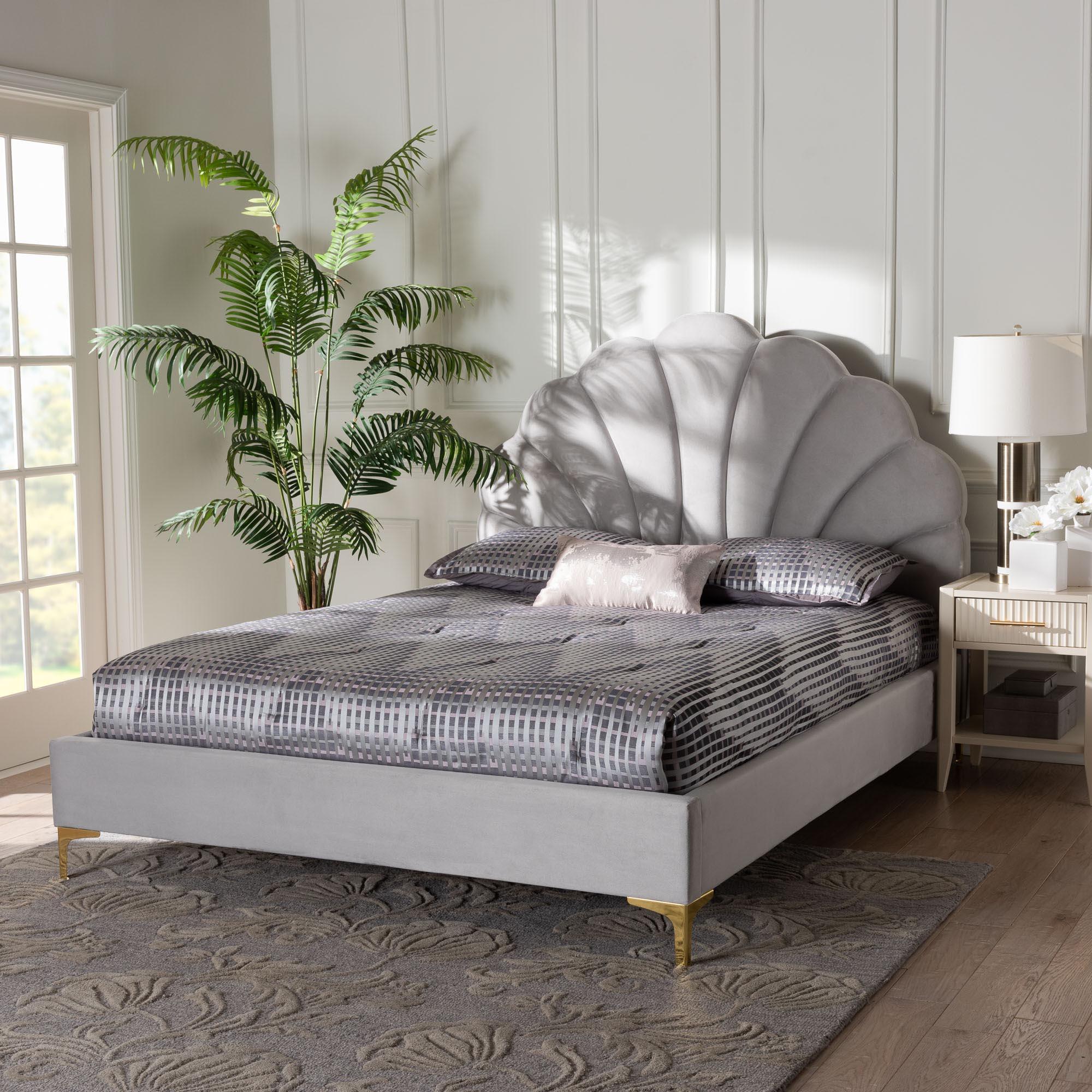 Acosta Glam and Luxe Light Velvet Seashell-Headboard Platform Bed